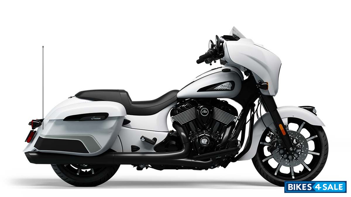 Indian Chieftain Dark Horse 2025 Ghost White Metallic Smoke / Graphics