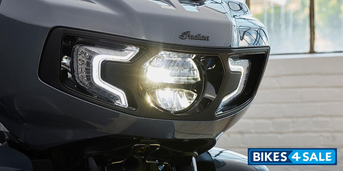 Indian Pursuit Dark Horse 2025