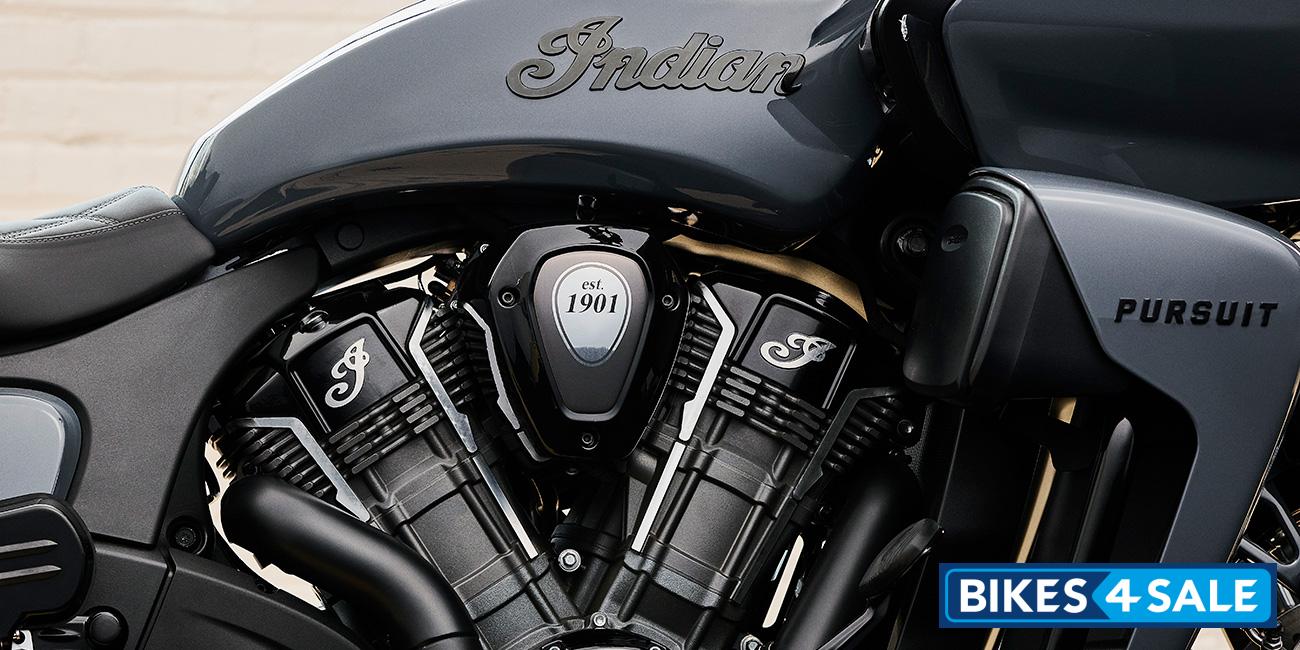 Indian Pursuit Dark Horse 2025