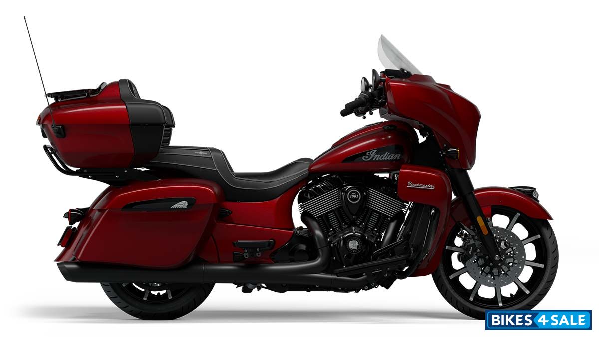 Indian Roadmaster Dark Horse 2025 Maroon Metallic