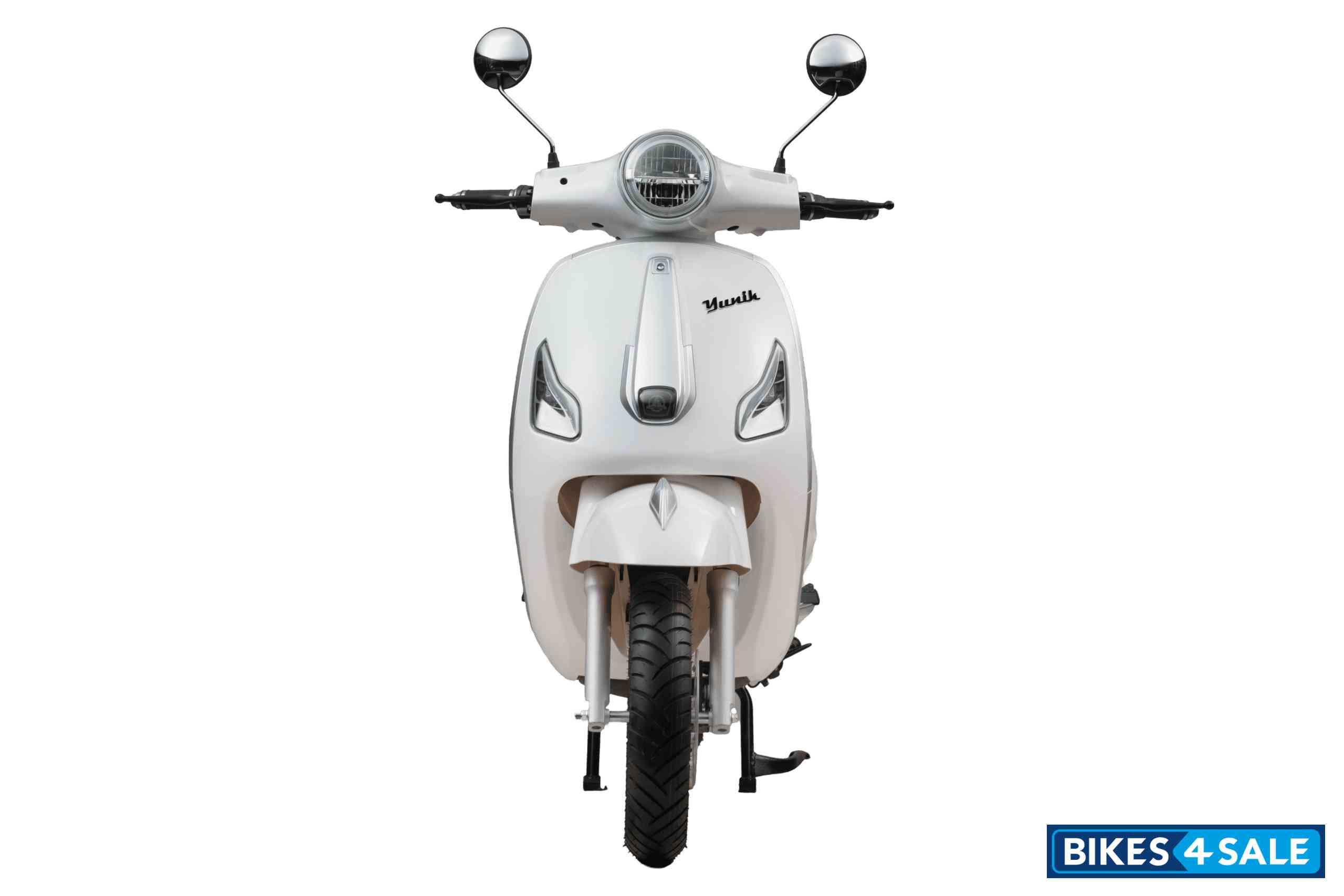 Jitendra Yunik Forest White