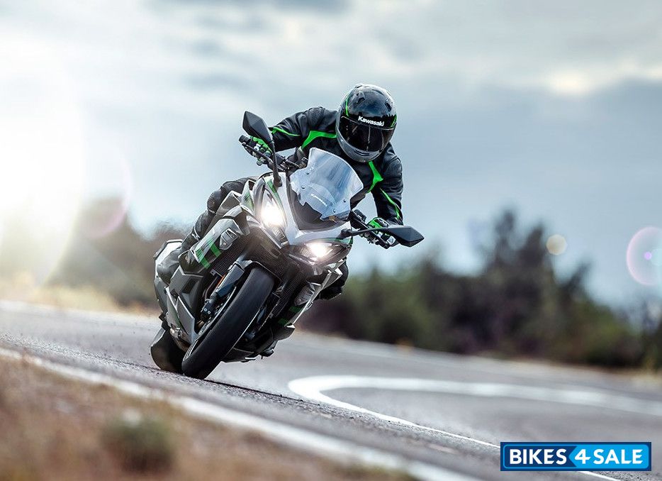 Kawasaki Ninja 1000SX BS6 2021