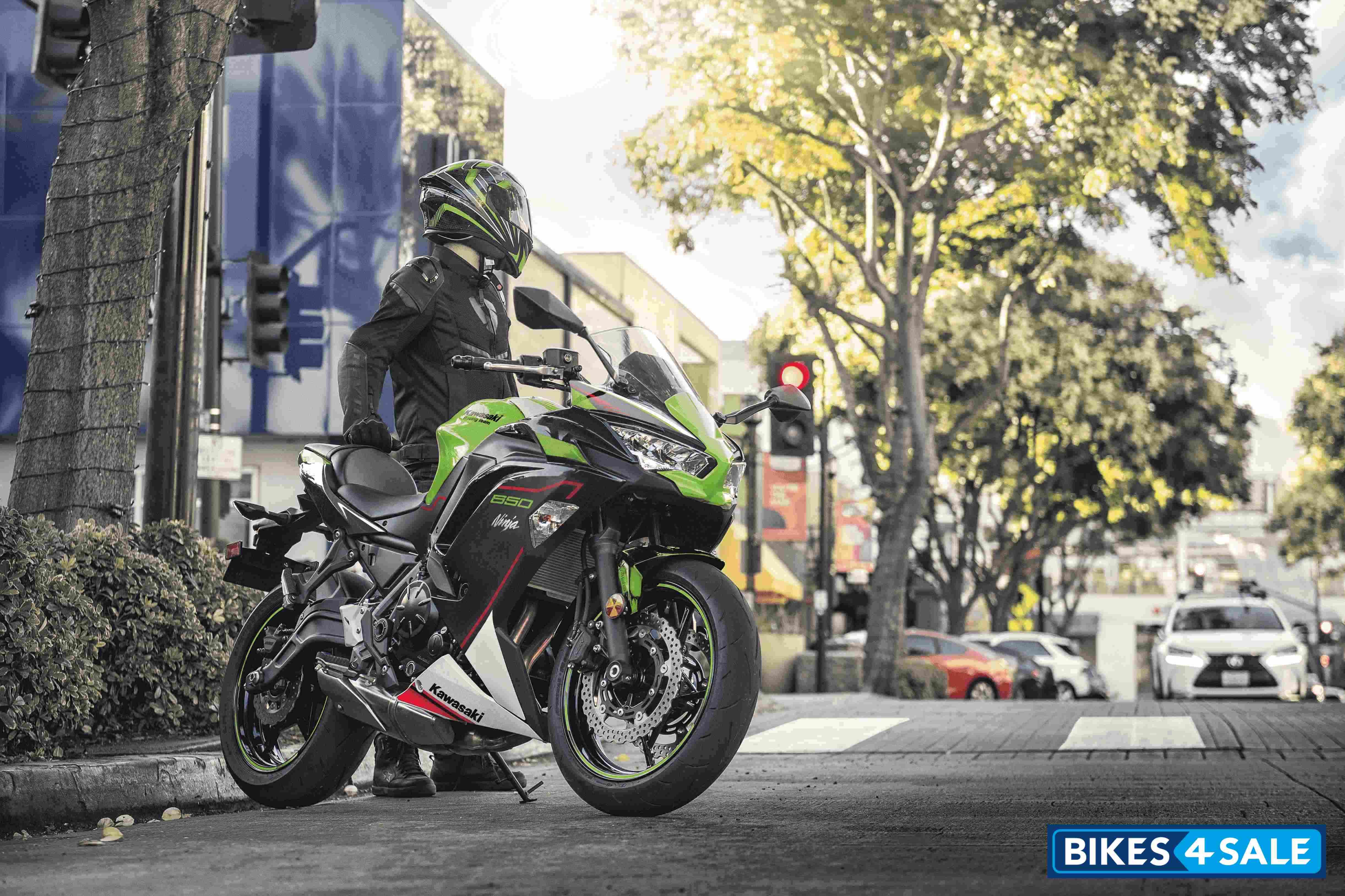 Kawasaki Ninja 650 BS6 2022