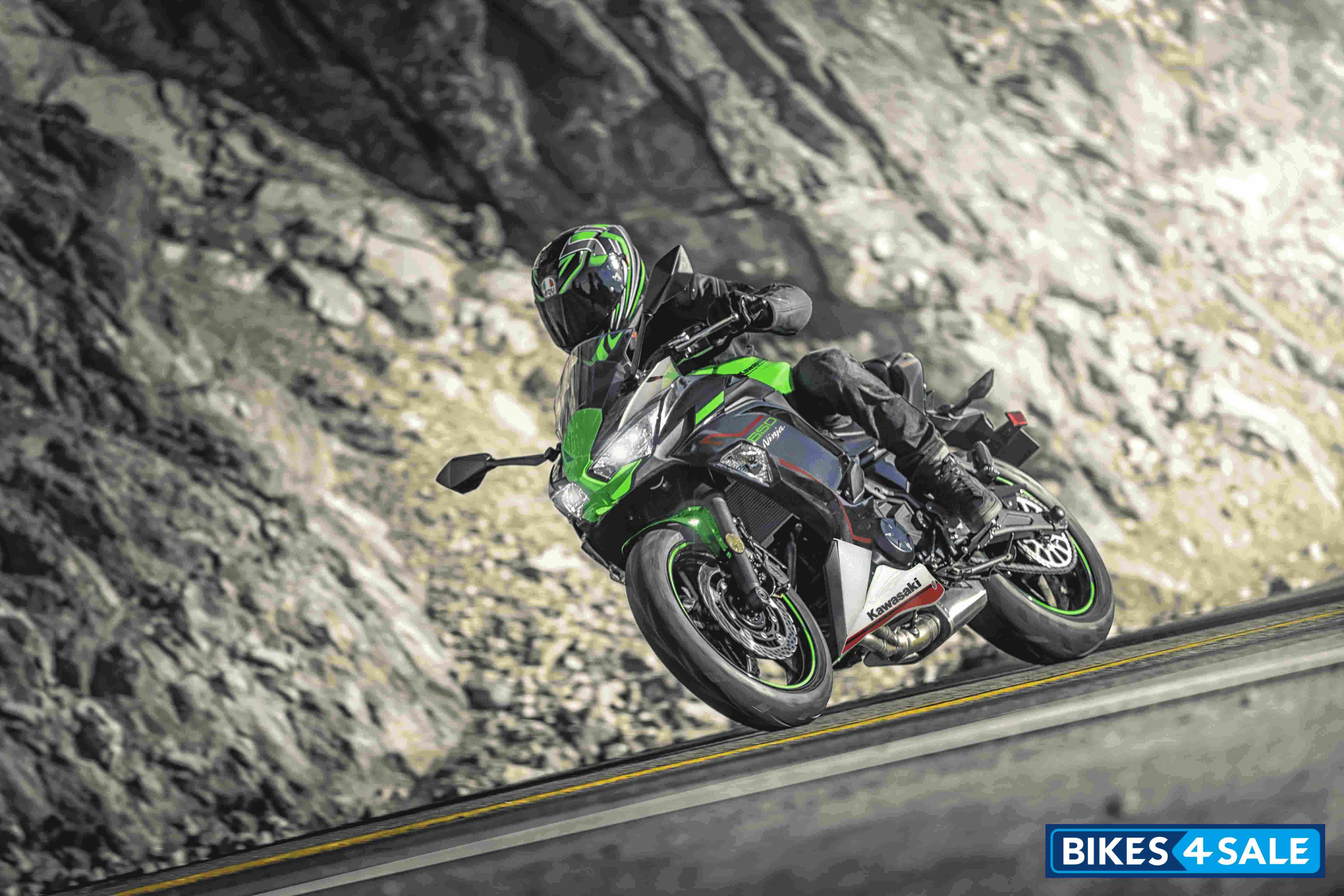 Kawasaki Ninja 650 BS6 2022