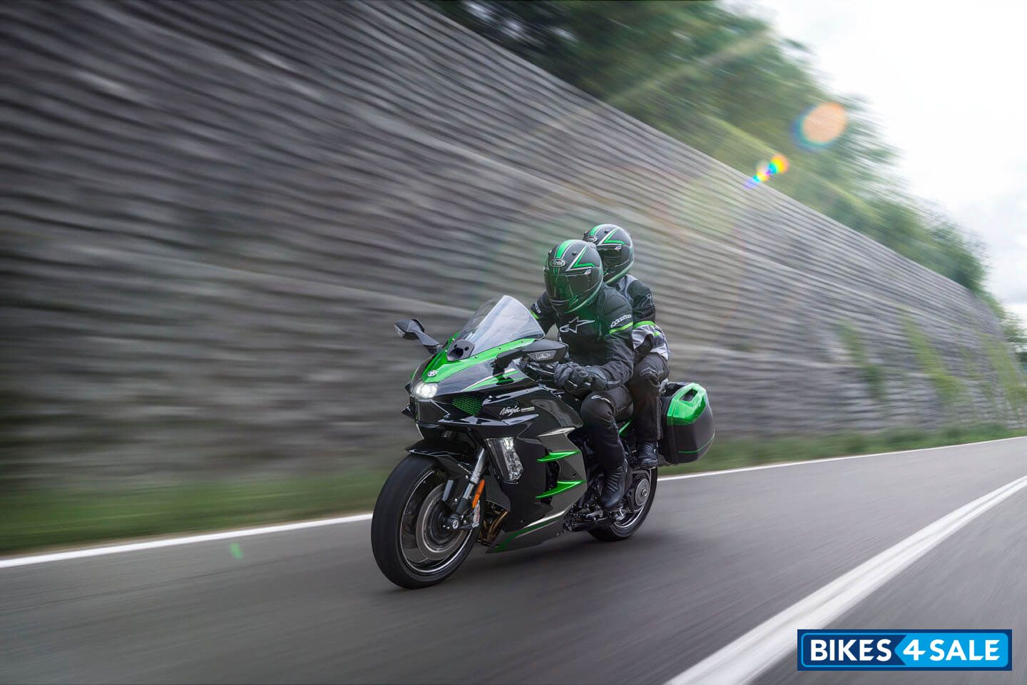 Kawasaki Ninja H2 SX SE 2024