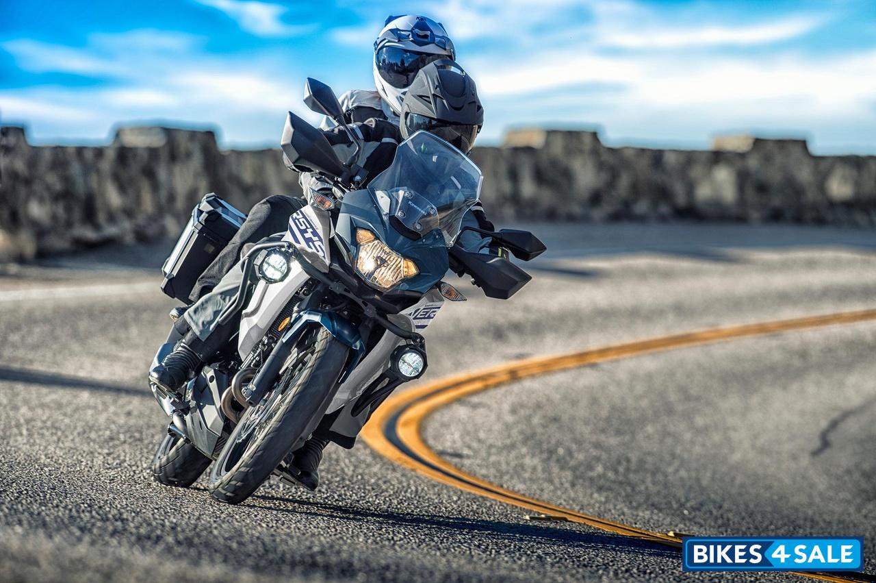 Kawasaki Versys-X 300 2025