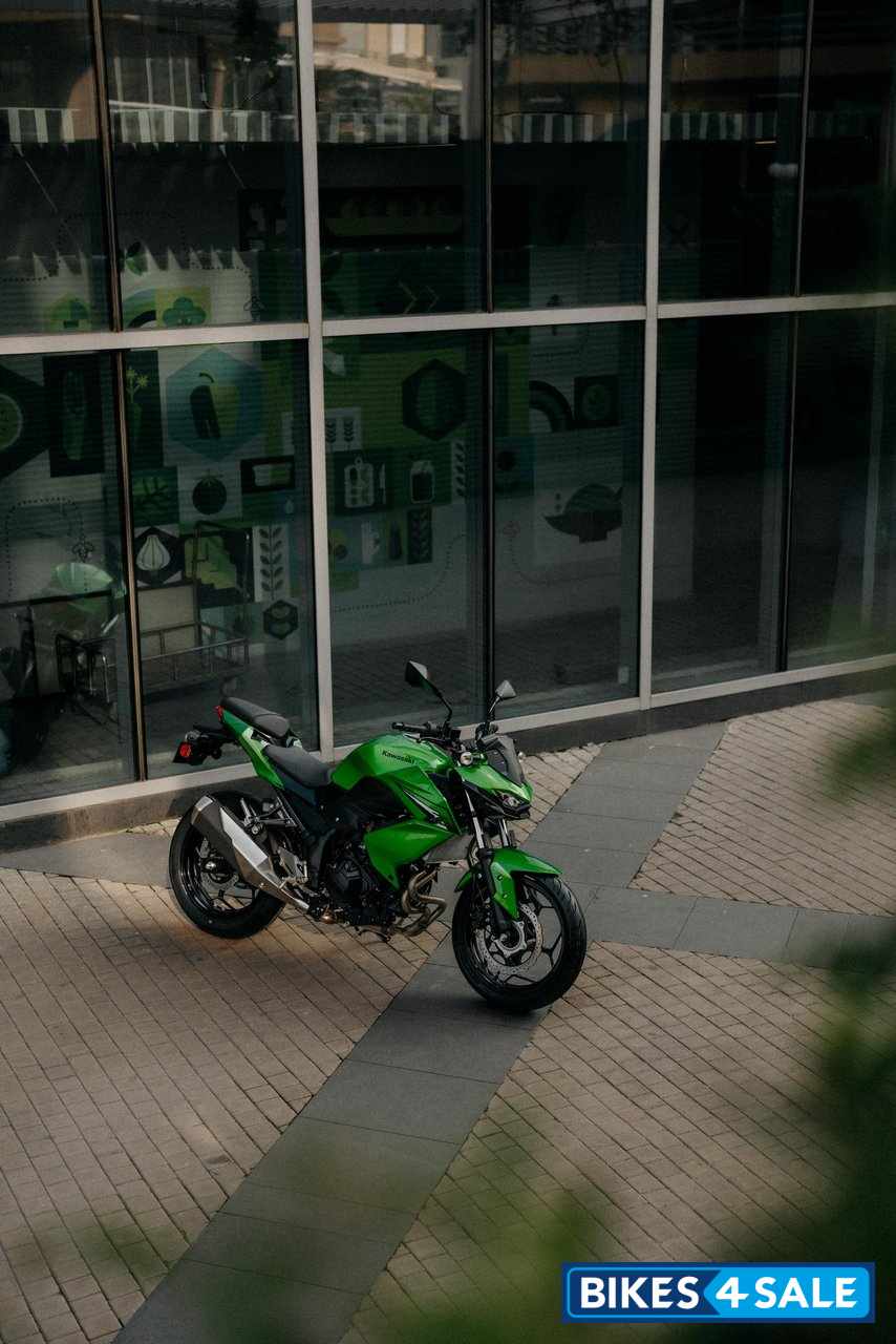 Kawasaki Z300