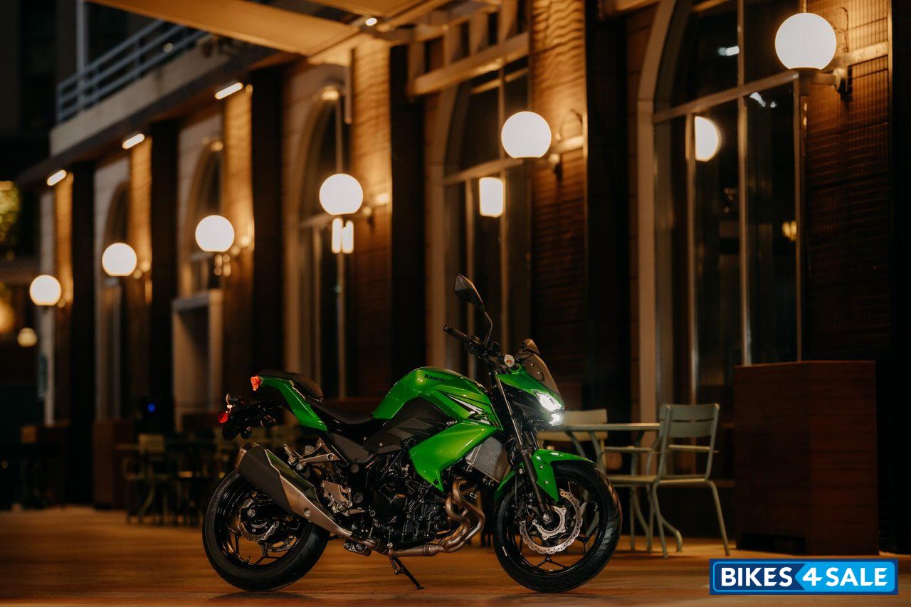 Kawasaki Z300