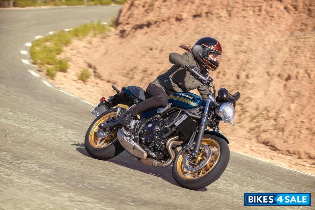 Kawasaki Z650RS 2026