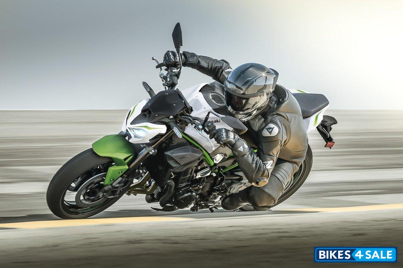 Kawasaki Z900 2027