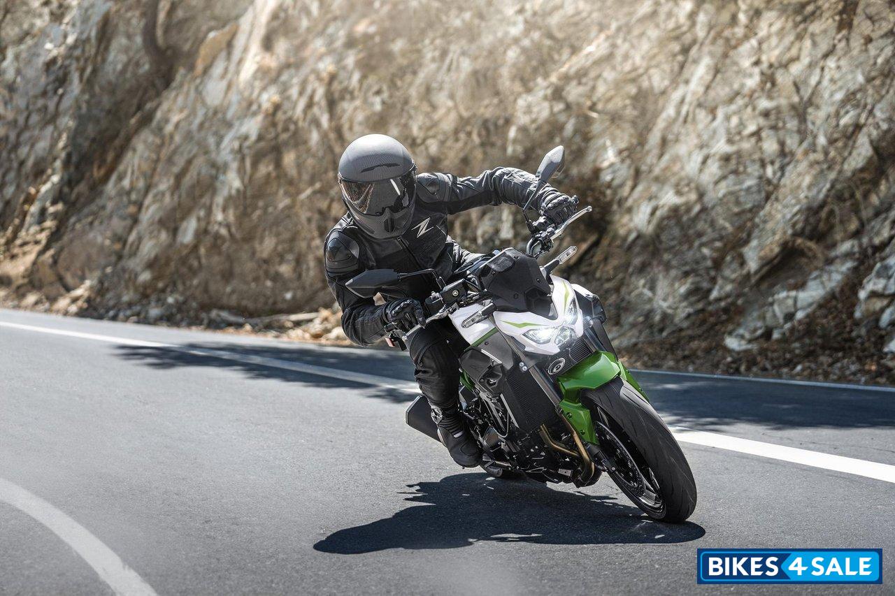 Kawasaki Z900 2027