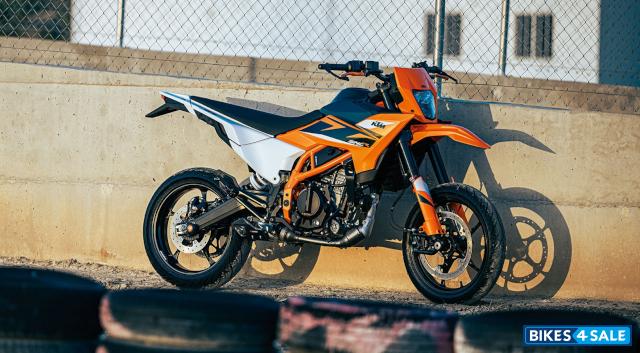 KTM 125 SMC R 2025