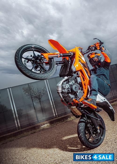 KTM 125 SMC R 2025
