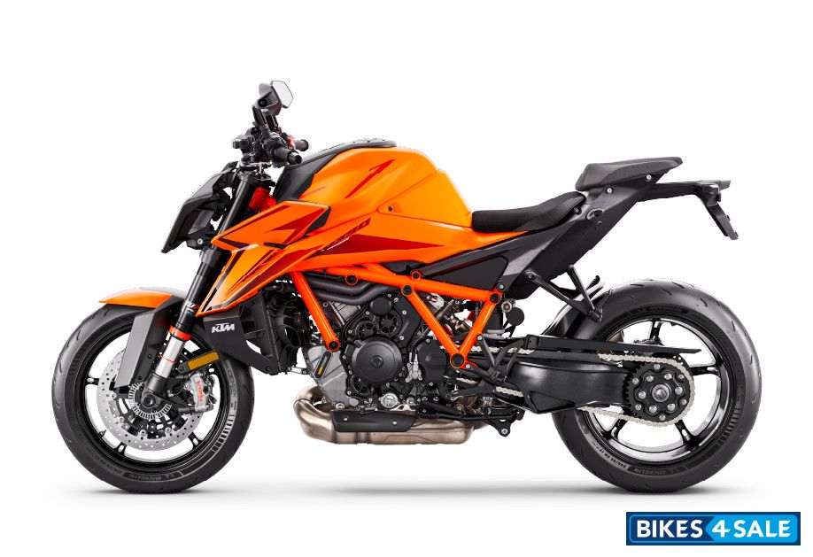 KTM 1390 Super Duke R Orange