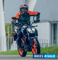 KTM Duke 160 TFT