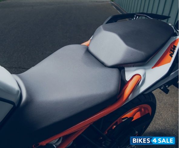 KTM Duke 160 TFT