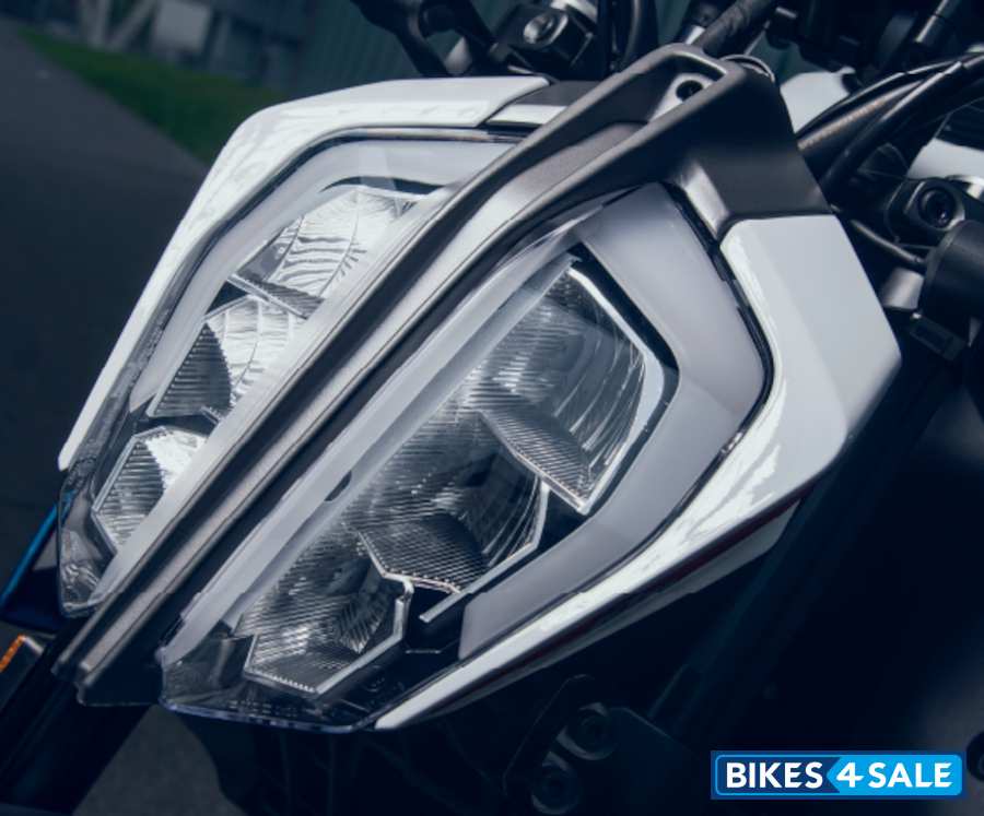 KTM Duke 160 Twin LED Headlamp