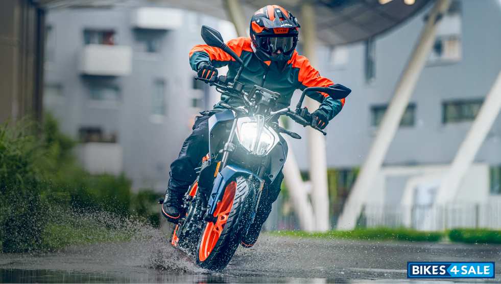 KTM Duke 160