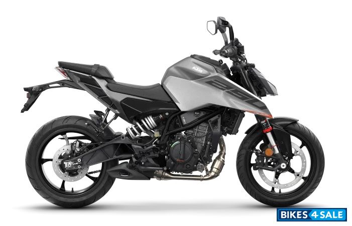 KTM Duke 250 2026 Metallic Silver