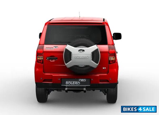 Mahindra Bolero N8 Diesel Rear View