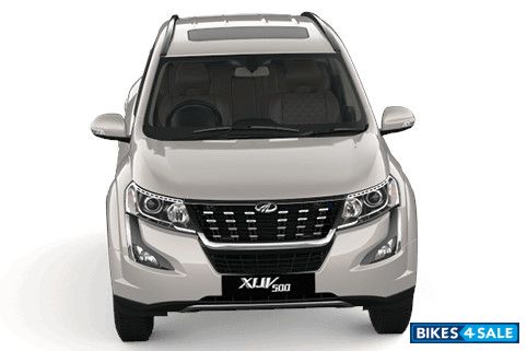 Mahindra XUV 500 W9 N FWD Diesel - Front View