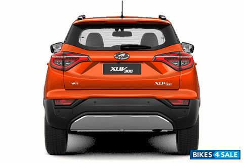Mahindra XUV300 W4 PM 2WD Petrol Rear View