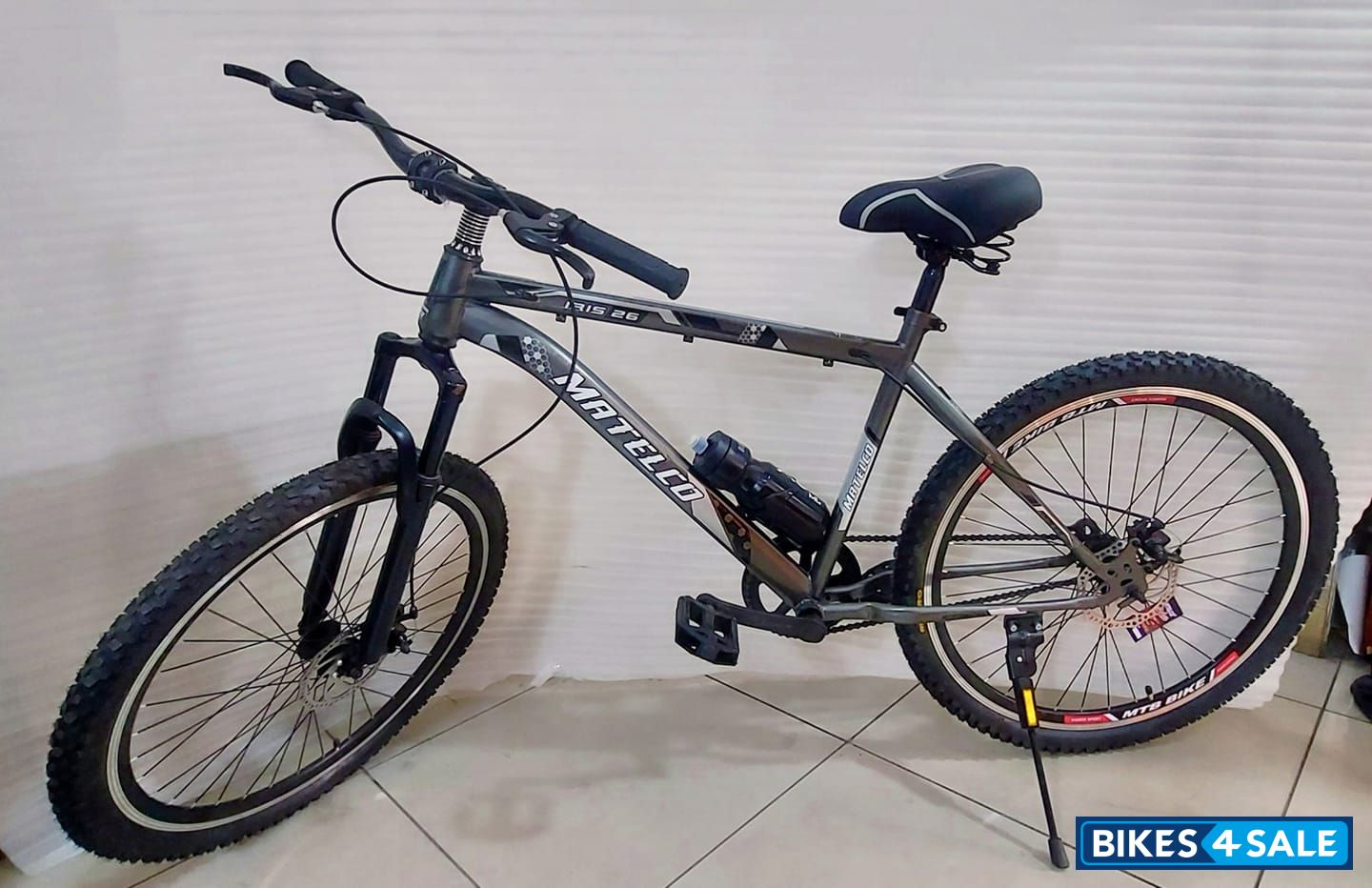 Matelco Superbikes Iris EI26