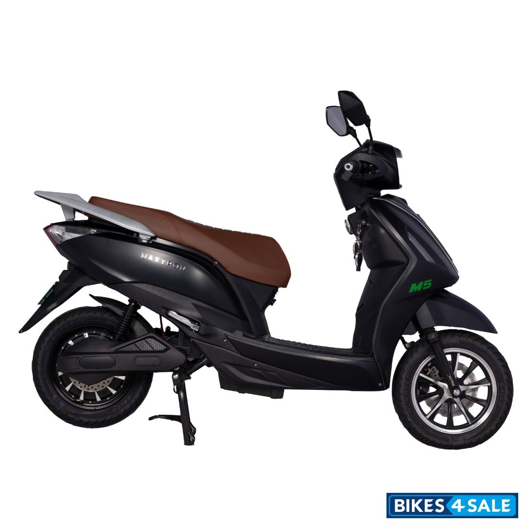 Maxtron M5 Matte Black