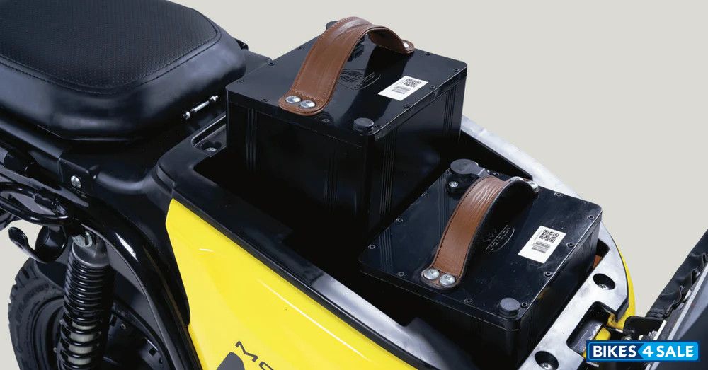 Motovolt M7 Detachable Dual Batteries