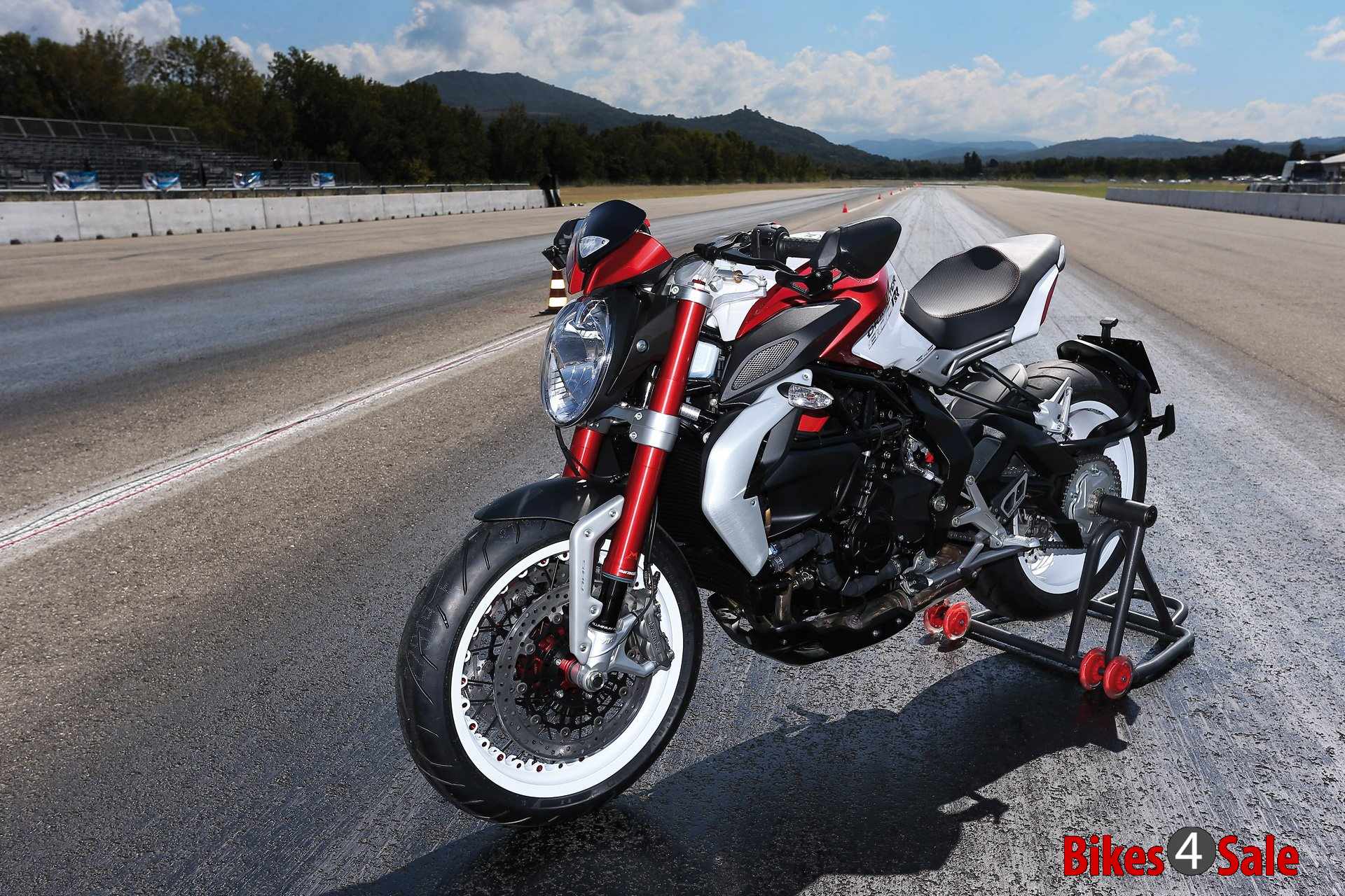MV Agusta Brutale 800 Dragster RR