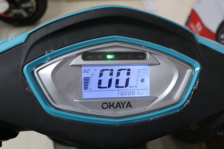 Okaya Faast F2F Digital speedometer