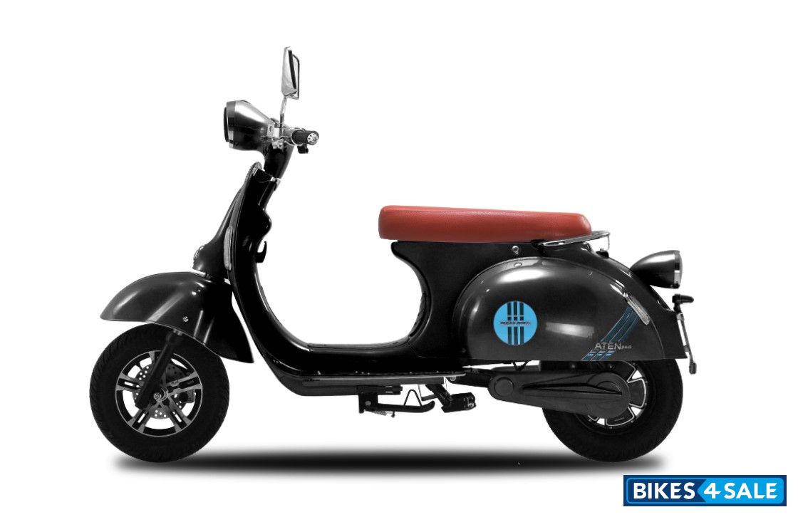 Remark Aten Plus Black