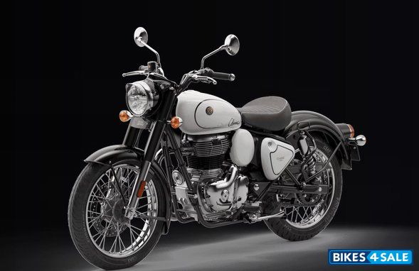 Royal Enfield Classic 350 Signature White 2026
