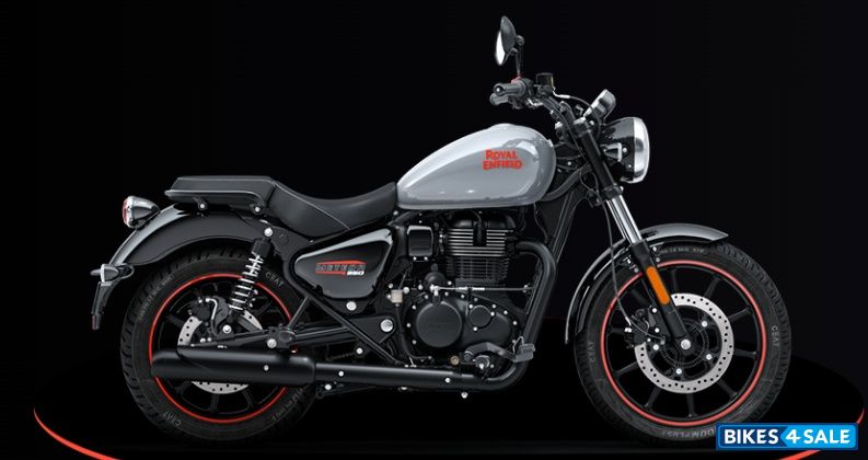 Royal Enfield Meteor 350 Fireball 2025