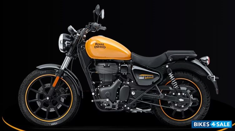 Royal Enfield Meteor 350 Fireball 2025