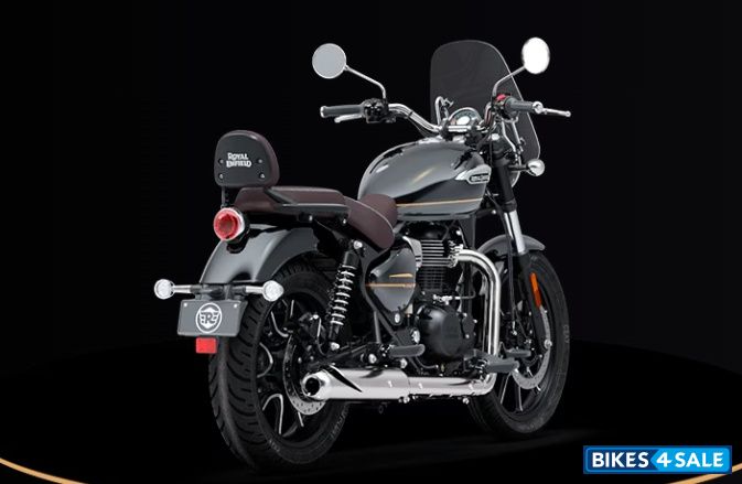 Royal Enfield Meteor 350 Supernova 2025