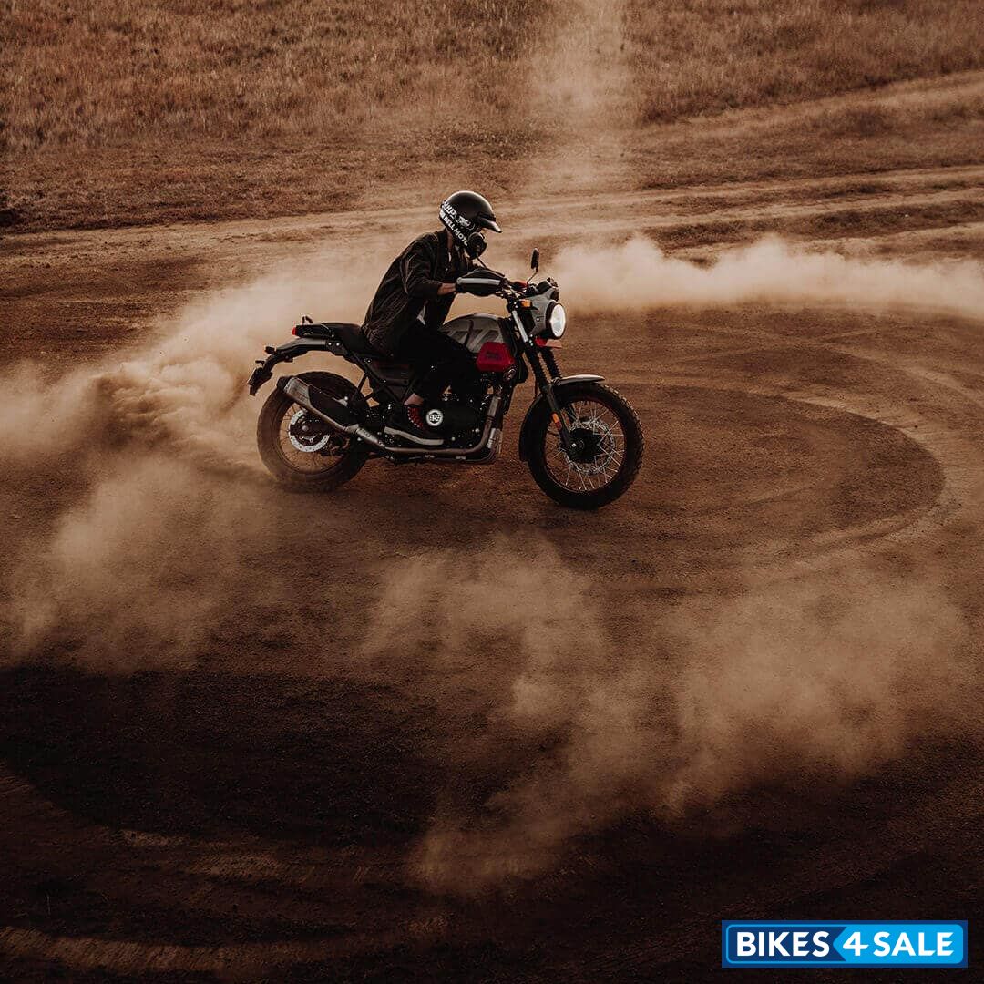 Royal Enfield Scram 411