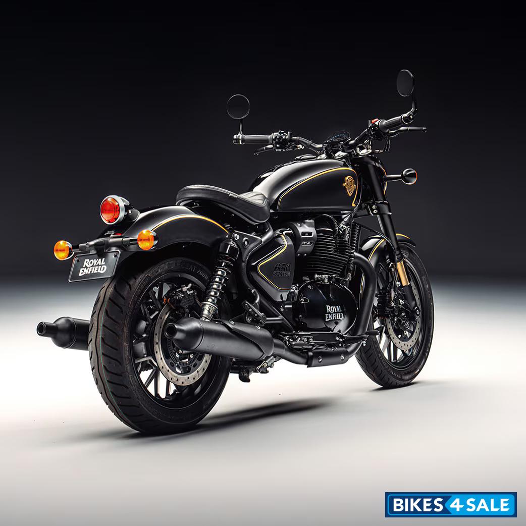 Royal Enfield Shotgun 650 x Rough Crafts Limited Edition