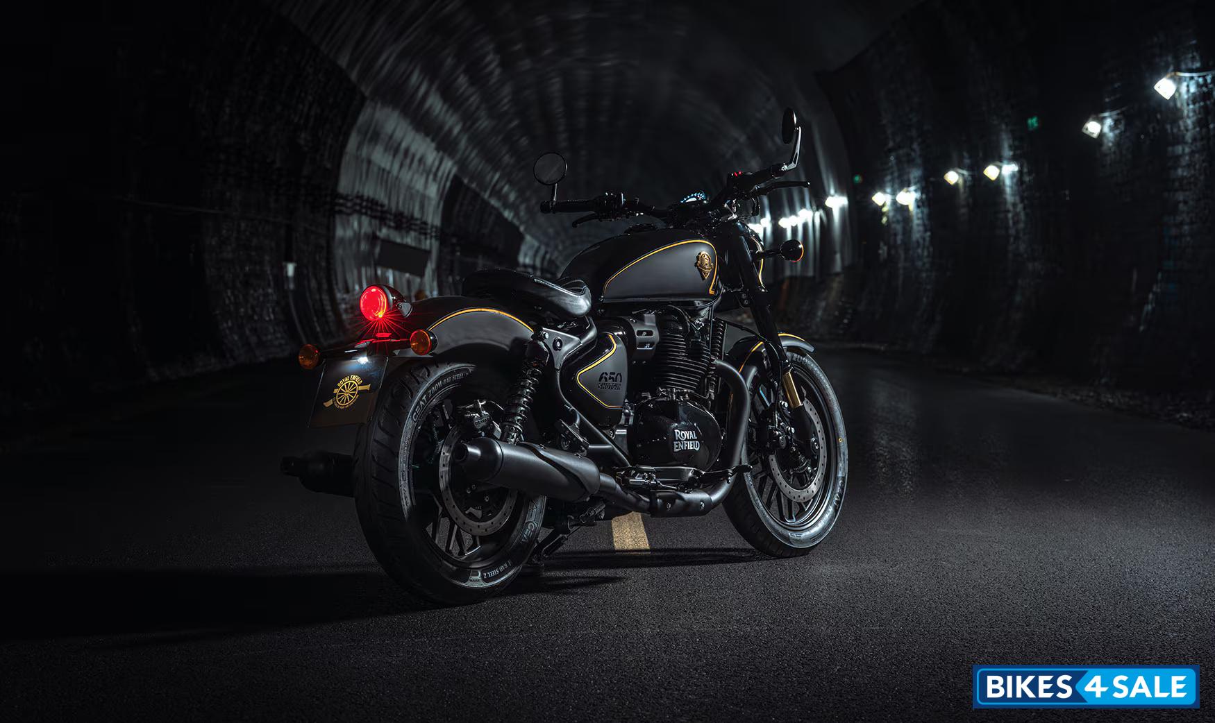 Royal Enfield Shotgun 650 x Rough Crafts Limited Edition