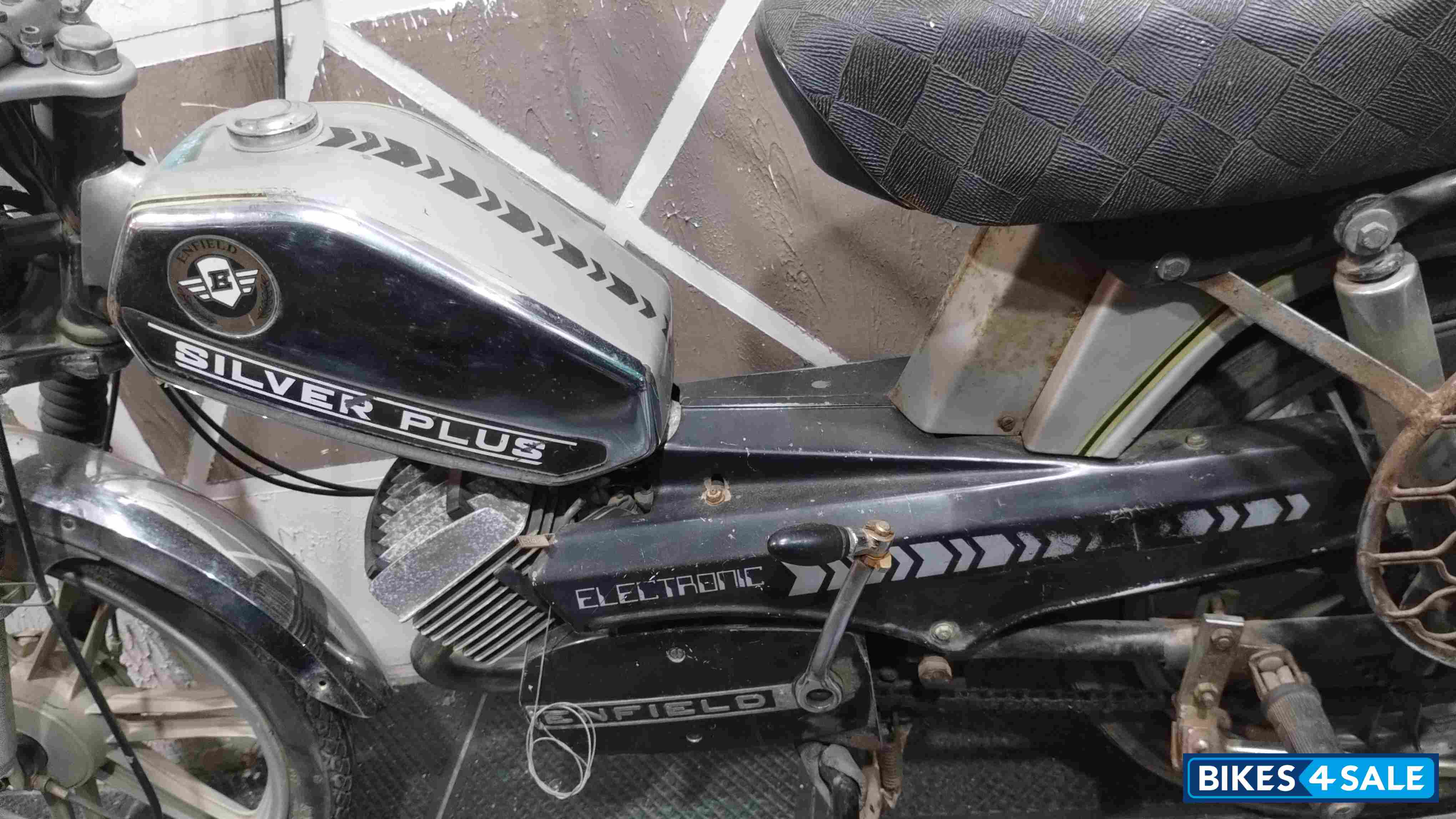 Royal Enfield Silver Plus