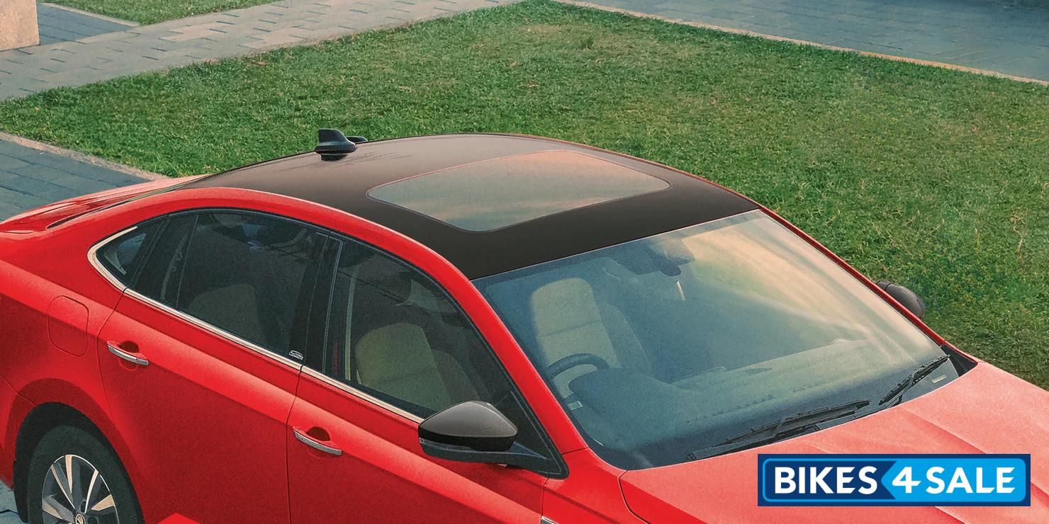 Skoda Slavia Style Edition 1.5 TSI Petrol DSG Black Roof Foil with Electric Sunroof