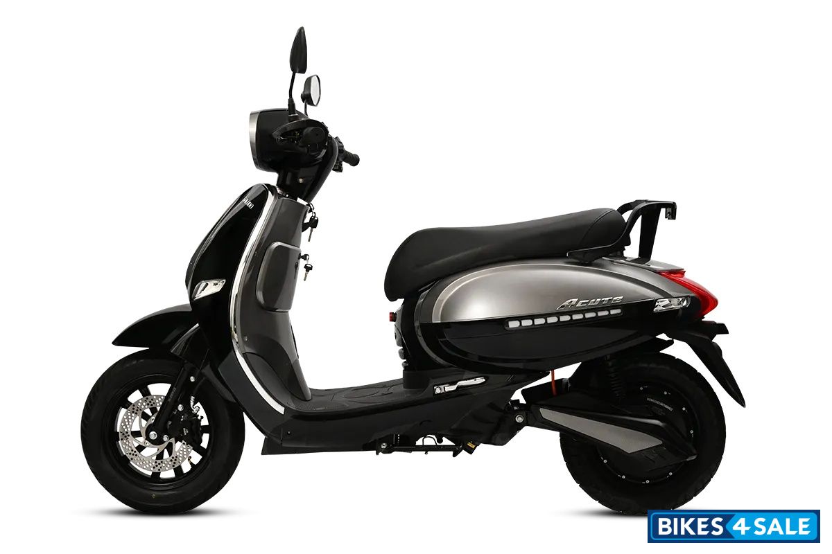 Sokudo Acute Black Grey