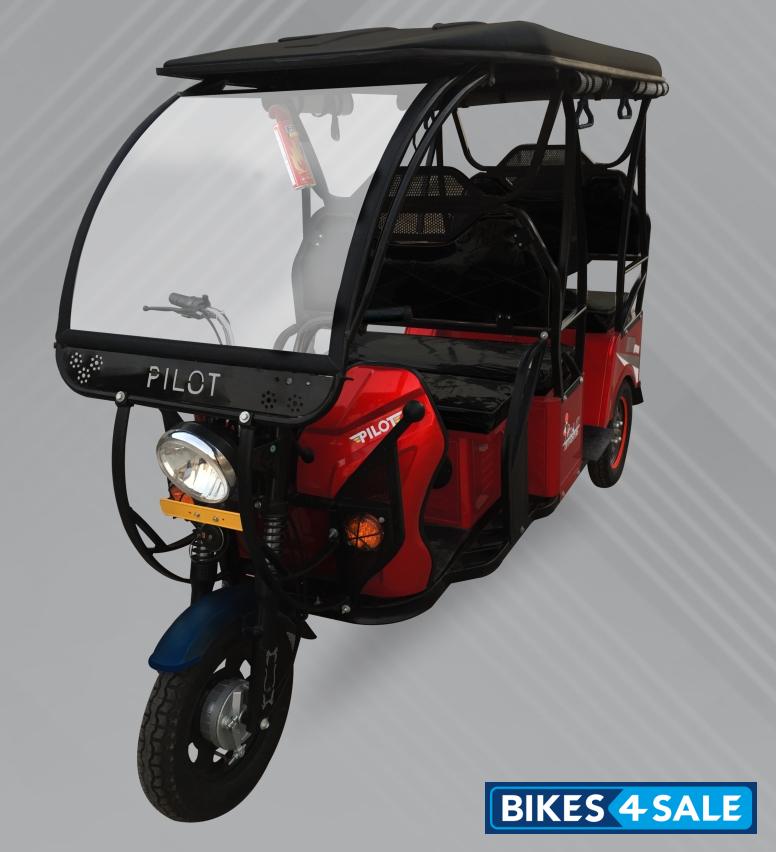 Supertech Pilot Deluxe