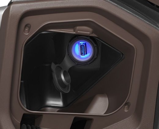 Suzuki Burgman Street EX USB Socket