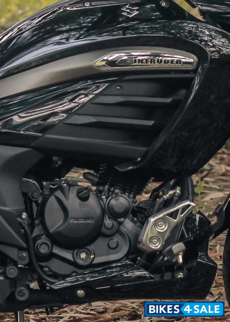 Suzuki Intruder 150