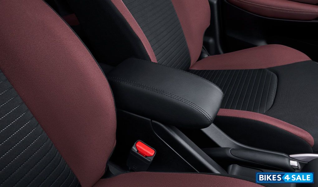 Toyota Urban Cruiser Taisor V1.0L Turbo MT Petrol Comfortable Armrest