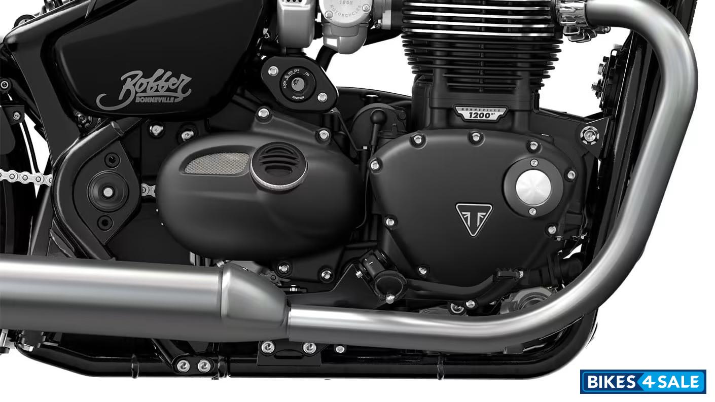 Triumph Bonneville Bobber Chrome Edition - 1200cc HT Engine