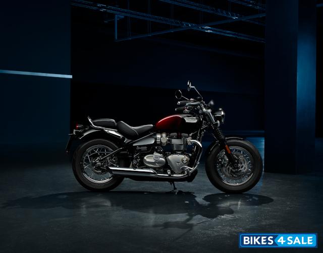 Triumph Bonneville Speedmaster Red Stealth Edition
