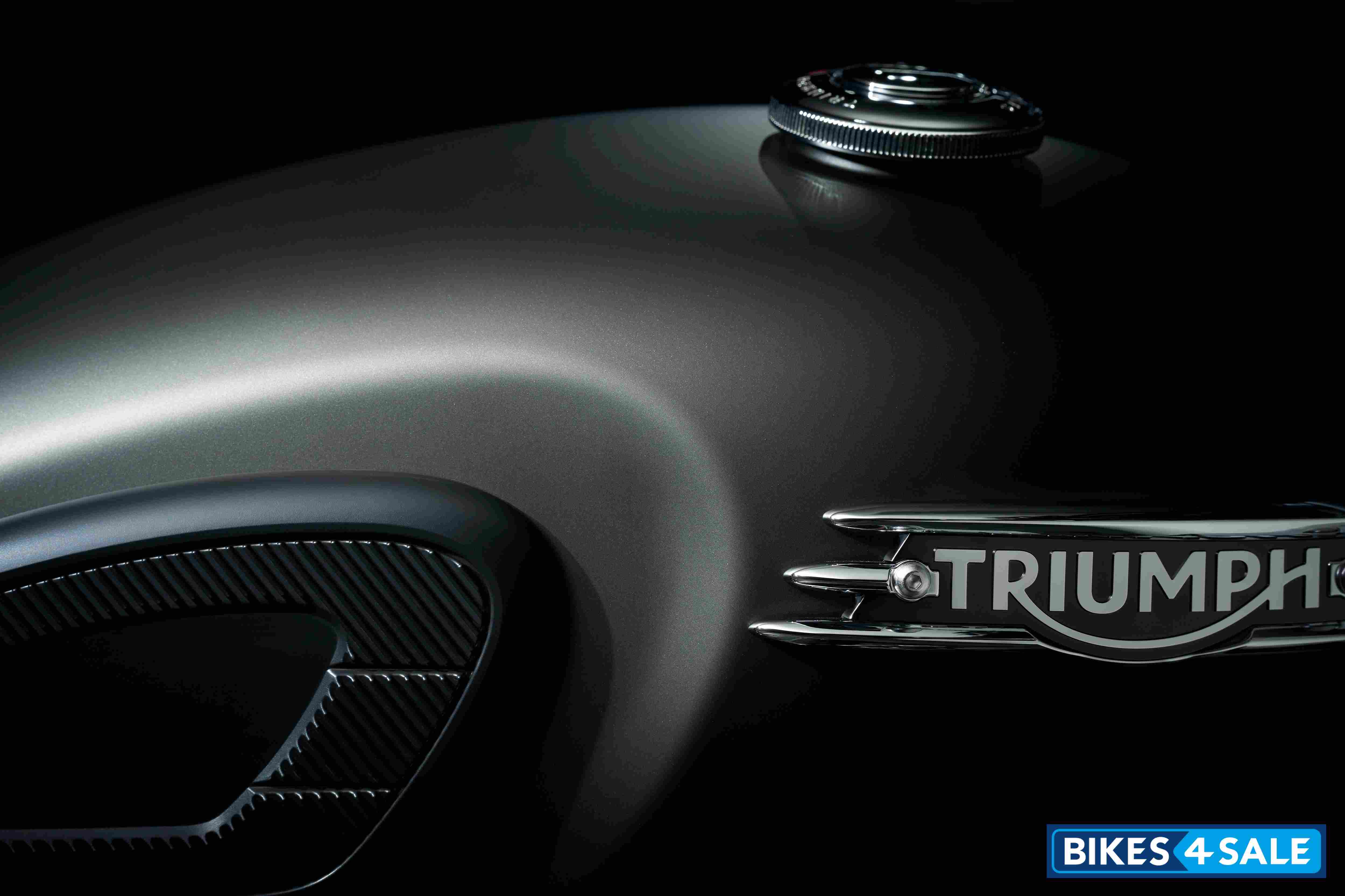 Triumph Bonneville T120 Black Stealth Edition