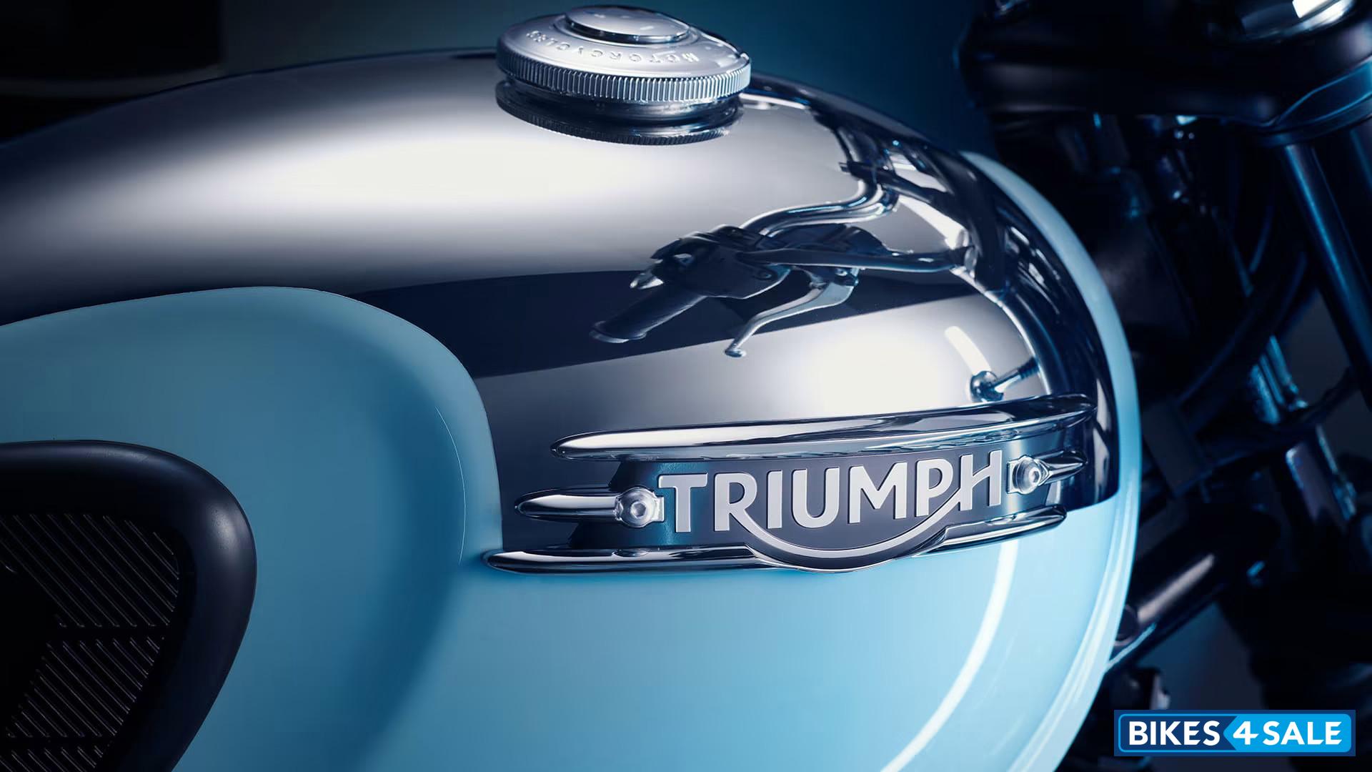 Triumph Bonneville T120 Chrome Edition